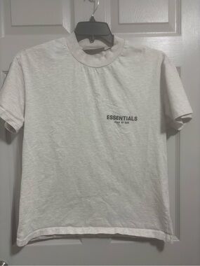 Fear Of God Essentials Short-Sleeve Tee Light Heather Oatmeal Size XS